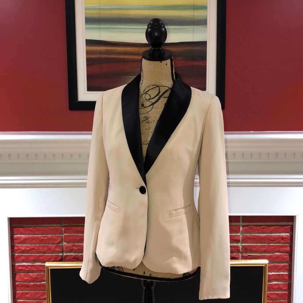 Love21 Tuxedo Blazer Cream w/ Black Satin Trim